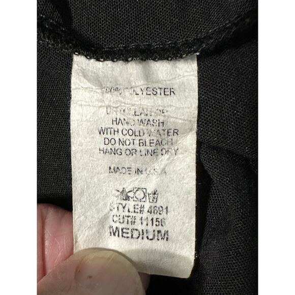 Entro Boutique Black Short Sleeve Rolled Cuff Size M Relaxed Fit Closet Staple - Picture 9 of 11